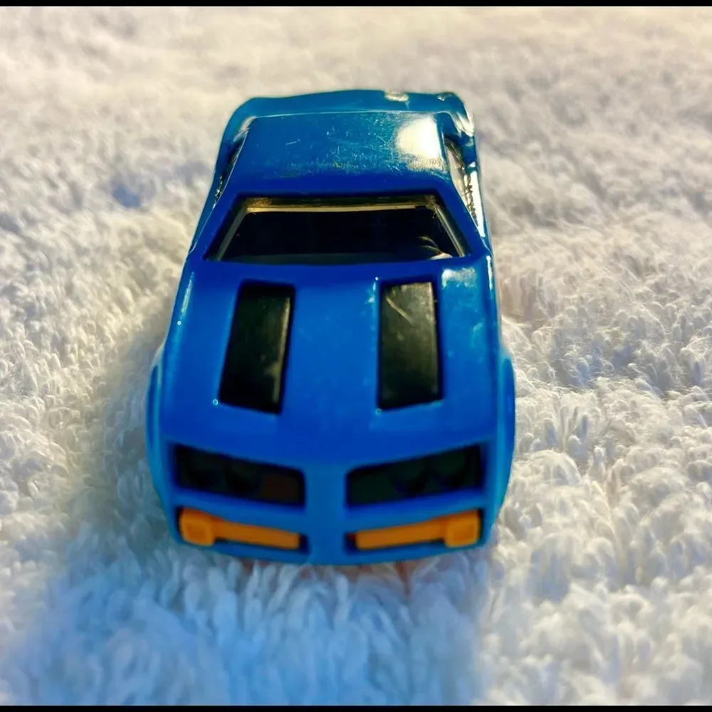 HOT WHEELS RARE BLUE BULLY GOAT HWTF 1:64 DIECAST 3